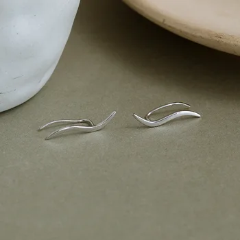 925 svarų sterlingų sidabro netaisyklingi moteriški auskarai Kūrybingas naujas auskarų vėrimas gali būti dėvimas Moteriški sterlingų sidabro ausų spaustukai - Nuotrauka 2  