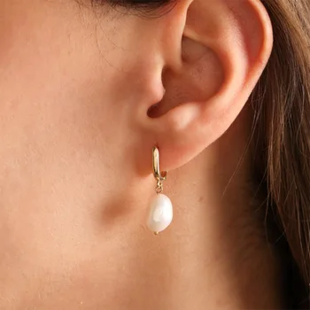 Cirkonas Natūralūs perlų auskarai moterims Paauksuoti nerūdijančio plieno geometriniai lankai Perlų auskarai Vestuvių pamergės papuošalų dovana - Nuotrauka 2  