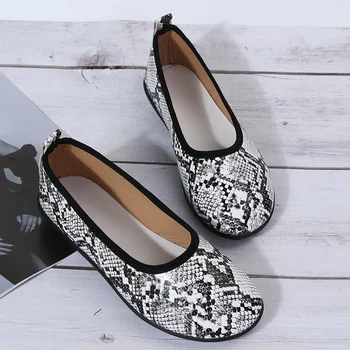 Moteriški batai 2023 Rudens mados gyvatės odos butai Moteriški 43 dydžio neslystantys laisvalaikio batai Šlepetės laisvalaikio batai Zapatos De Mujer - Nuotrauka 1  