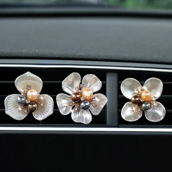 Car Air Outlet kvepalų klipas Perl Inset Diamond Creative Small Daisies Flower Car Air Conditioning Aroma Decoration Clip - Nuotrauka 1  